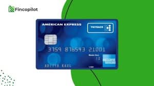 Ein Bild zeigt eine American Express Payback Card mit blauem Design und silberner Chiptechnologie in der Mitte. Die Karte ist auf einem modernen Hintergrund mit weißen und grünen Elementen platziert. Links oben befindet sich das Logo von Fincopilot. Auf der Karte sind die Kartennummer, der Name des Karteninhabers (Aditya Kaul) und das „Member Since“-Datum zu sehen. Das Payback-Logo ist oben rechts auf der Karte abgebildet, und unten rechts befindet sich das bekannte American Express-Logo. Die Szene wirkt klar, professionell und richtet sich an Konsumenten oder Investoren im Bereich Finanzen und Kreditkarten.